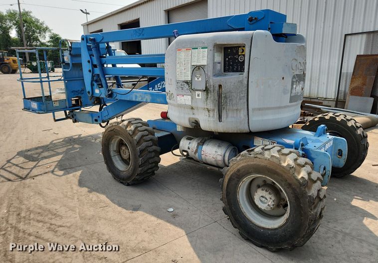 image for item DQ5397 2001 Genie Z45/25  boom lift