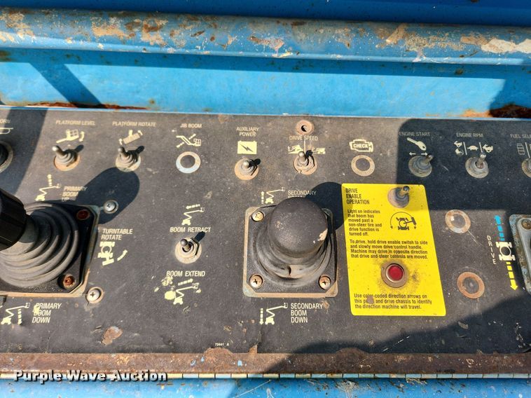 image for item DQ5397 2001 Genie Z45/25  boom lift