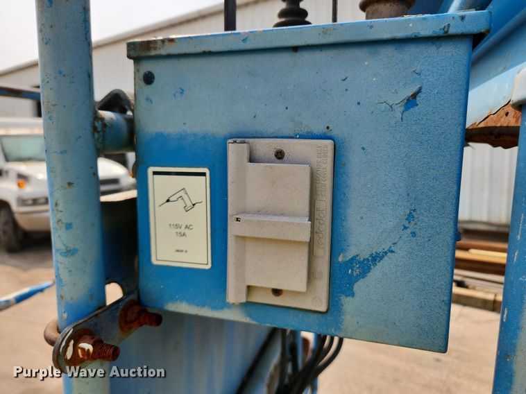 image for item DQ5397 2001 Genie Z45/25  boom lift