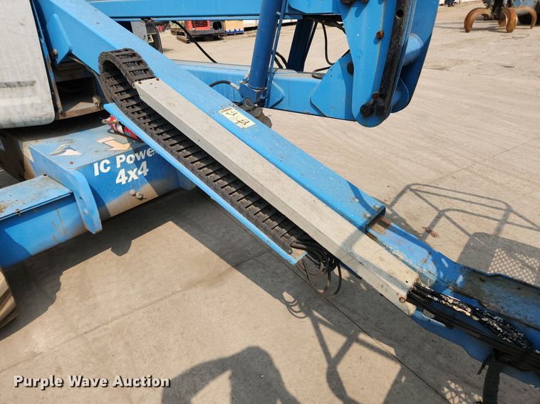 image for item DQ5397 2001 Genie Z45/25  boom lift