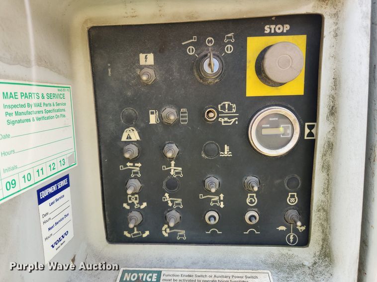 image for item DQ5397 2001 Genie Z45/25  boom lift