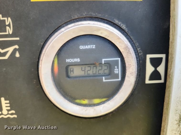 image for item DQ5397 2001 Genie Z45/25  boom lift