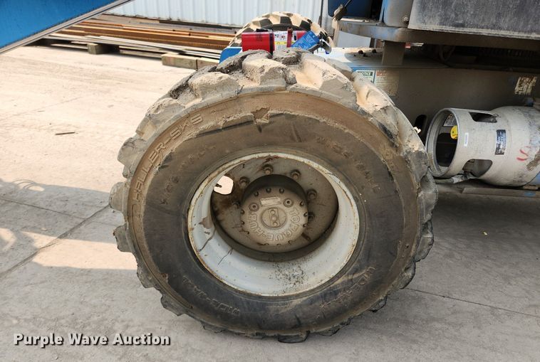 image for item DQ5397 2001 Genie Z45/25  boom lift