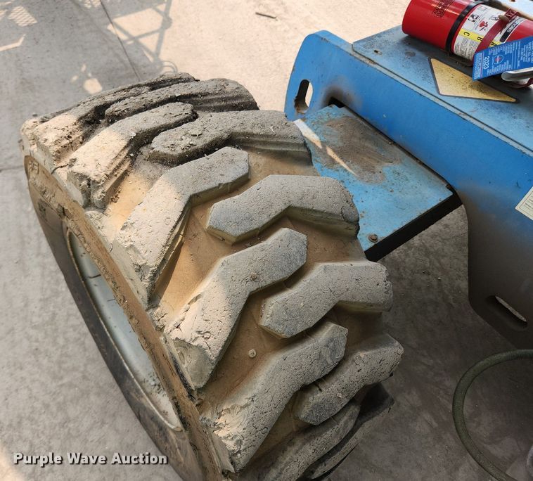 image for item DQ5397 2001 Genie Z45/25  boom lift