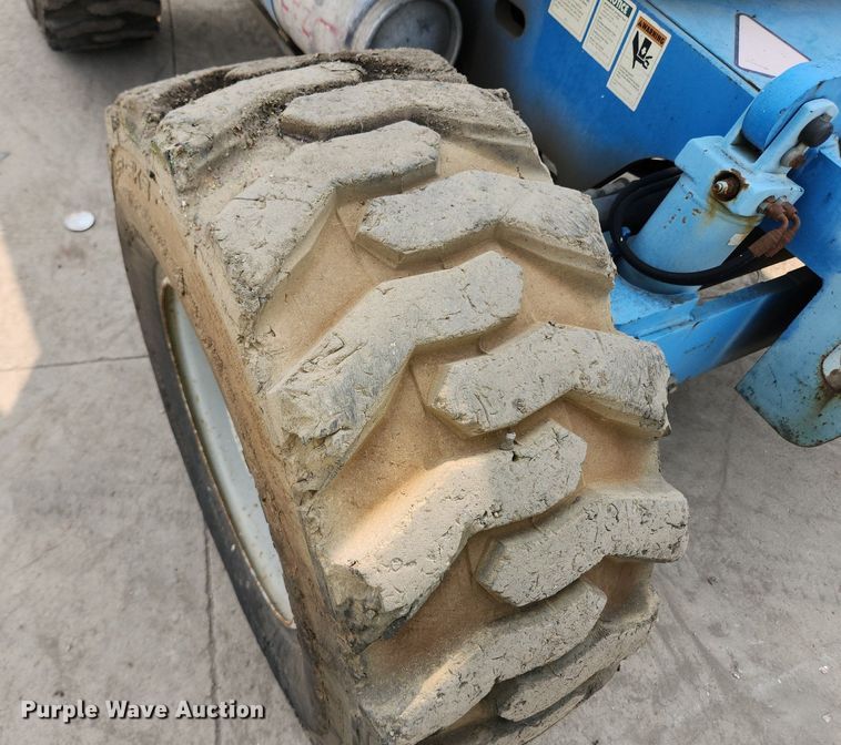 image for item DQ5397 2001 Genie Z45/25  boom lift