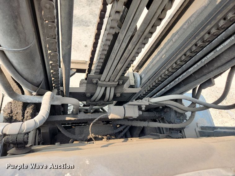 image for item DQ5398 Toyota 8FGU30  forklift