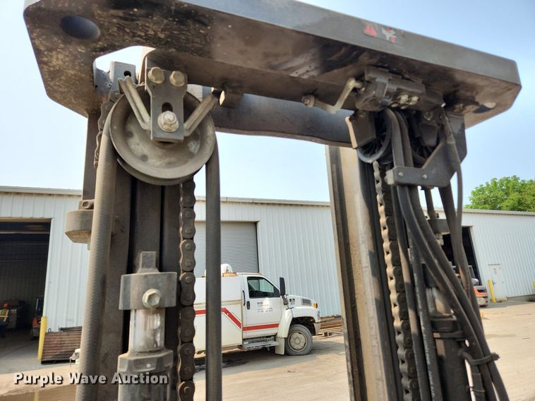 image for item DQ5398 Toyota 8FGU30  forklift