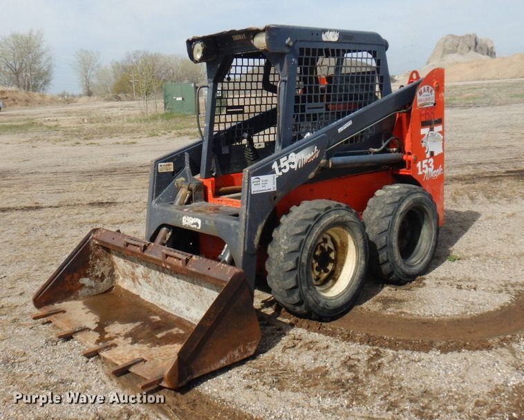 image for item DQ7320 2002 Thomas T153S  skid steer loader