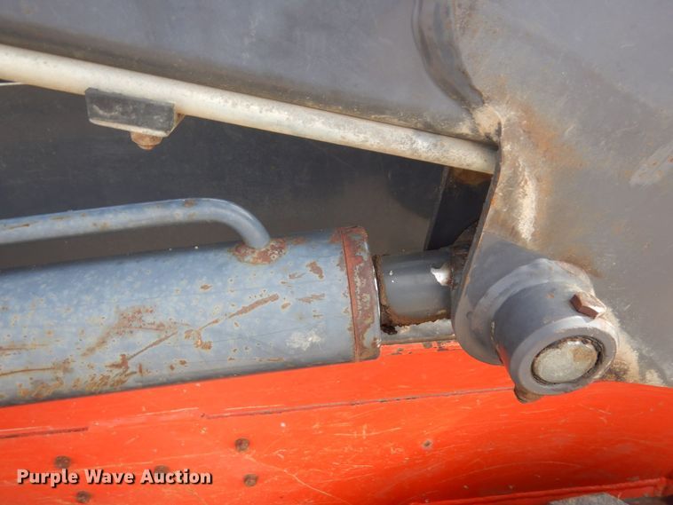 image for item DQ7320 2002 Thomas T153S  skid steer loader