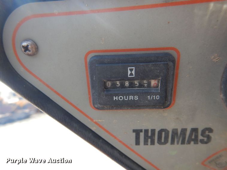 image for item DQ7320 2002 Thomas T153S  skid steer loader