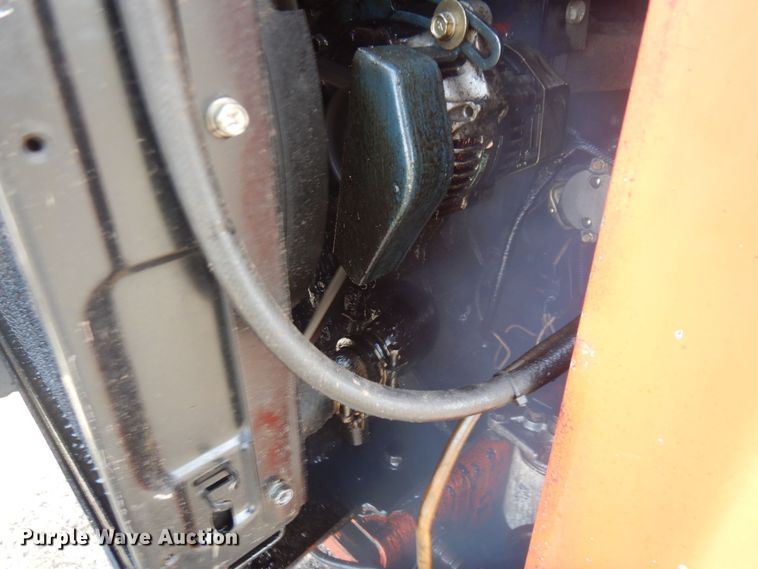 image for item DQ7320 2002 Thomas T153S  skid steer loader