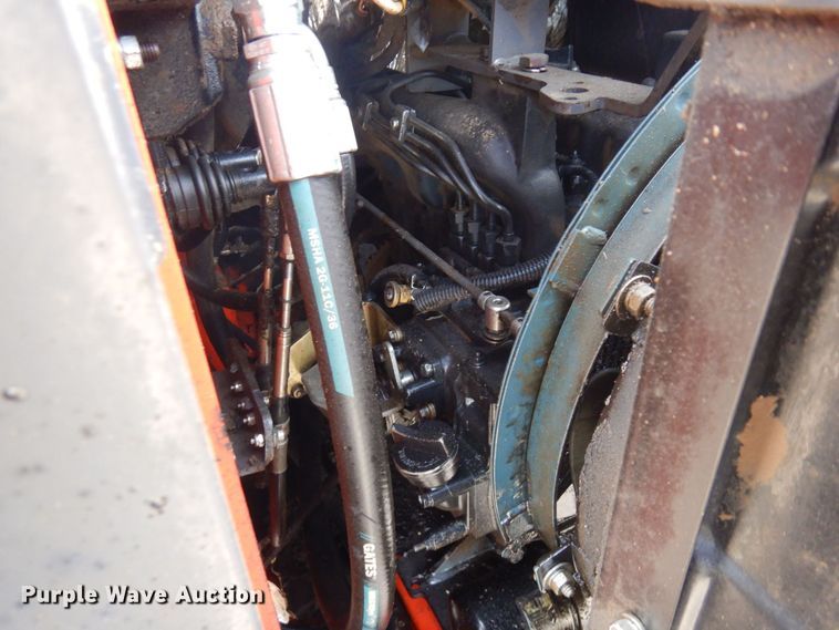 image for item DQ7320 2002 Thomas T153S  skid steer loader