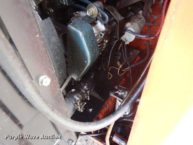 image for item DQ7320 2002 Thomas T153S  skid steer loader