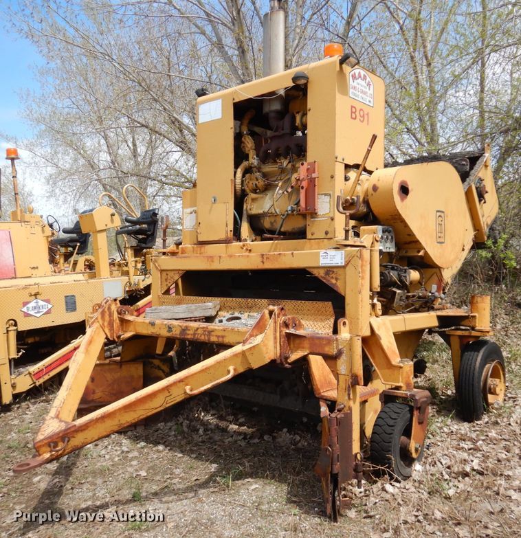 image for item DQ7321 CMI Clarco  windrower