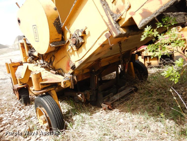 image for item DQ7321 CMI Clarco  windrower