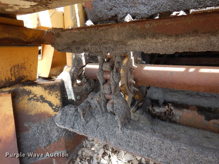 image for item DQ7321 CMI Clarco  windrower