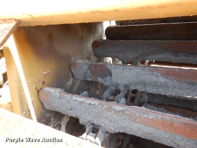 image for item DQ7321 CMI Clarco  windrower