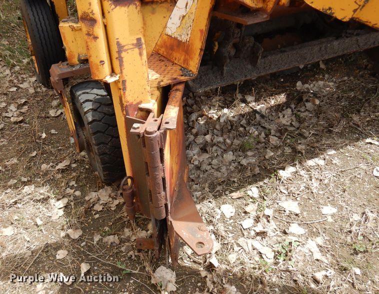 image for item DQ7321 CMI Clarco  windrower