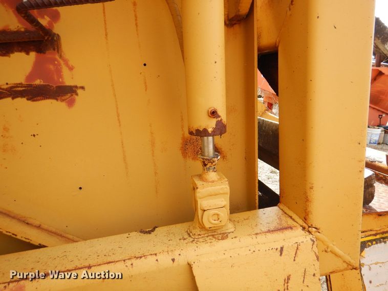 image for item DQ7321 CMI Clarco  windrower