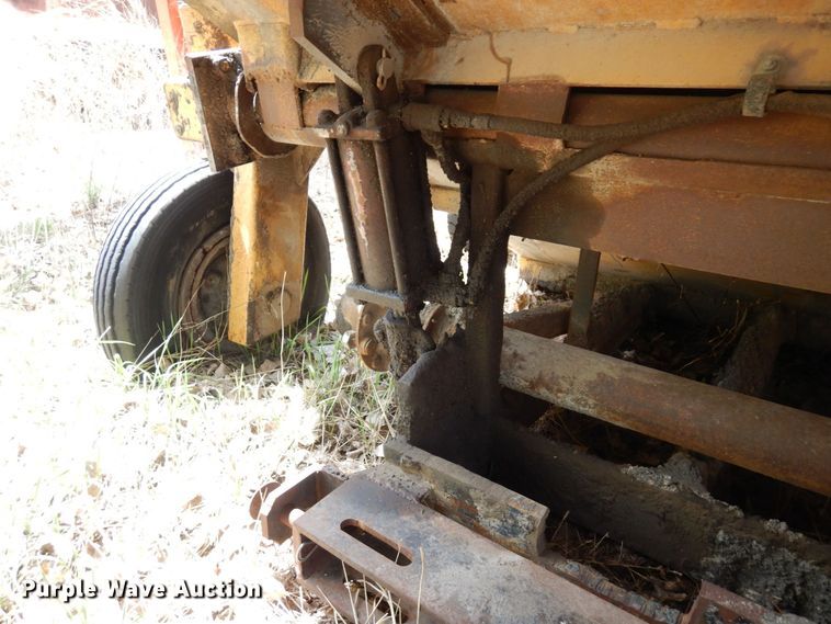 image for item DQ7321 CMI Clarco  windrower