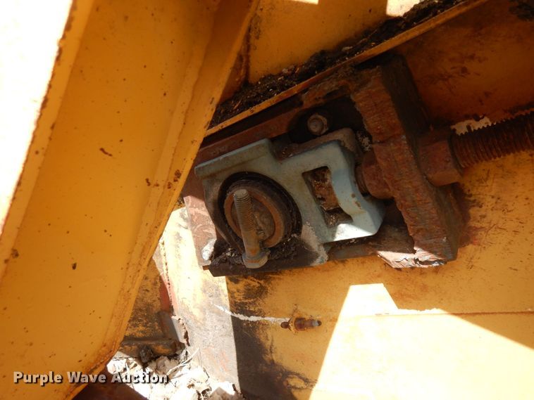 image for item DQ7321 CMI Clarco  windrower