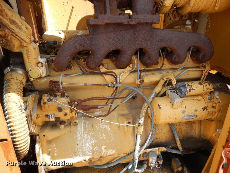 image for item DQ7321 CMI Clarco  windrower