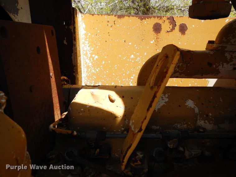 image for item DQ7321 CMI Clarco  windrower