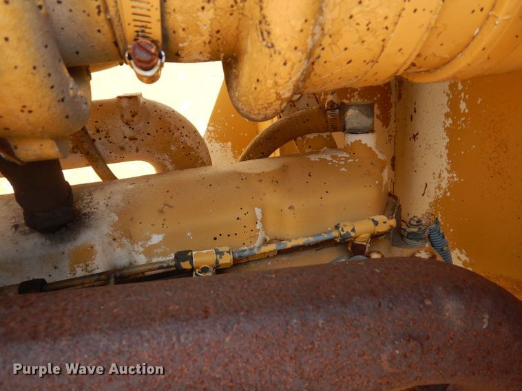 image for item DQ7321 CMI Clarco  windrower