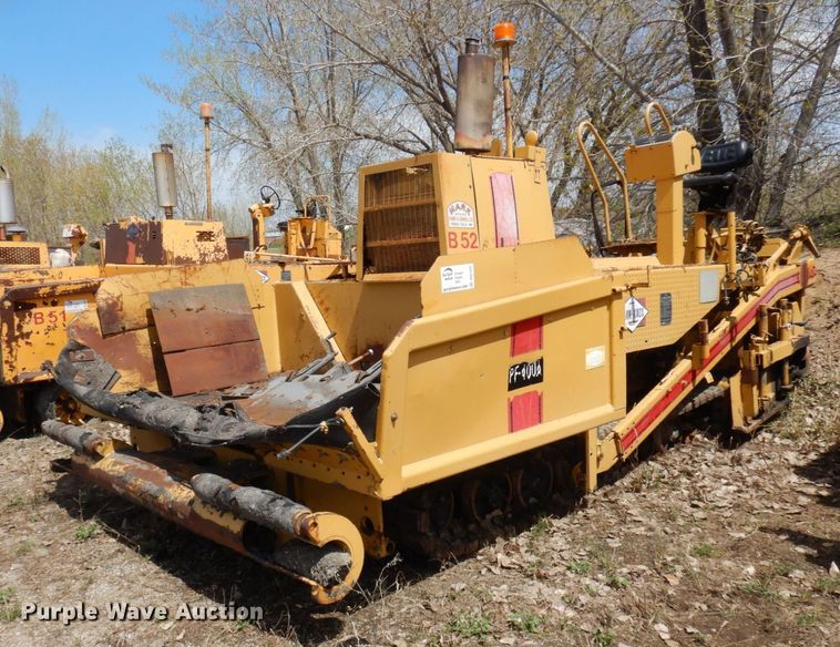 image for item DQ7322 1992 Blaw-Knox PF 400-A  paver