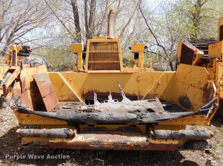 image for item DQ7322 1992 Blaw-Knox PF 400-A  paver