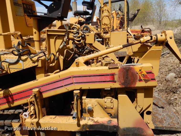 image for item DQ7322 1992 Blaw-Knox PF 400-A  paver