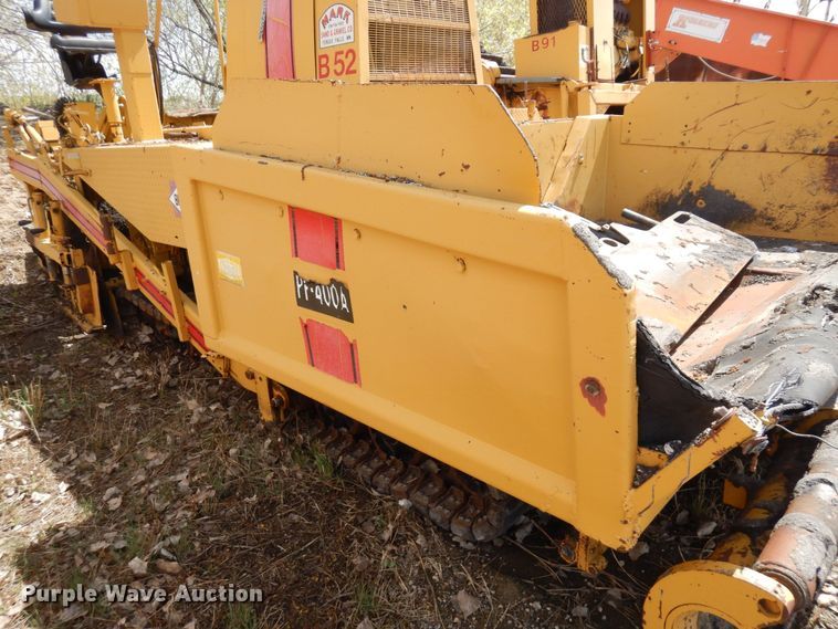 image for item DQ7322 1992 Blaw-Knox PF 400-A  paver