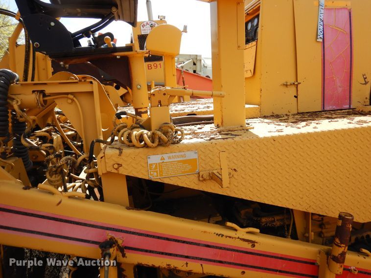 image for item DQ7322 1992 Blaw-Knox PF 400-A  paver