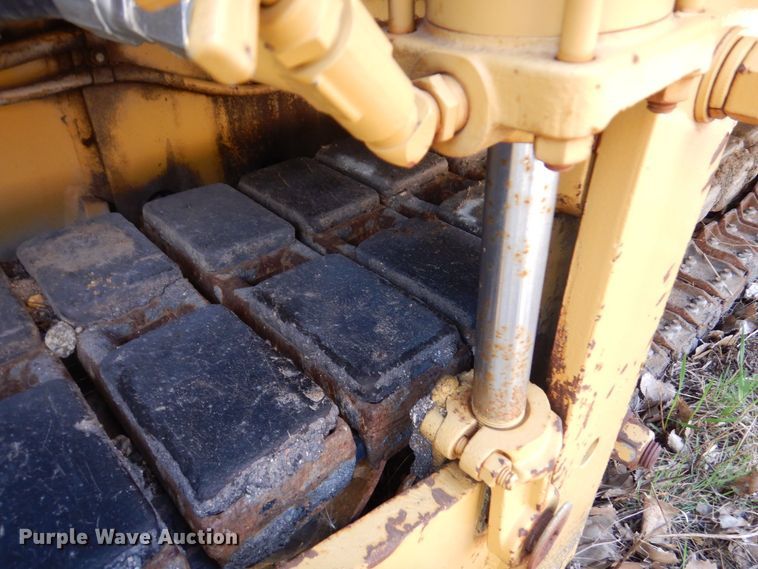 image for item DQ7322 1992 Blaw-Knox PF 400-A  paver