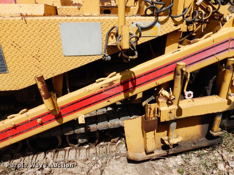 image for item DQ7322 1992 Blaw-Knox PF 400-A  paver