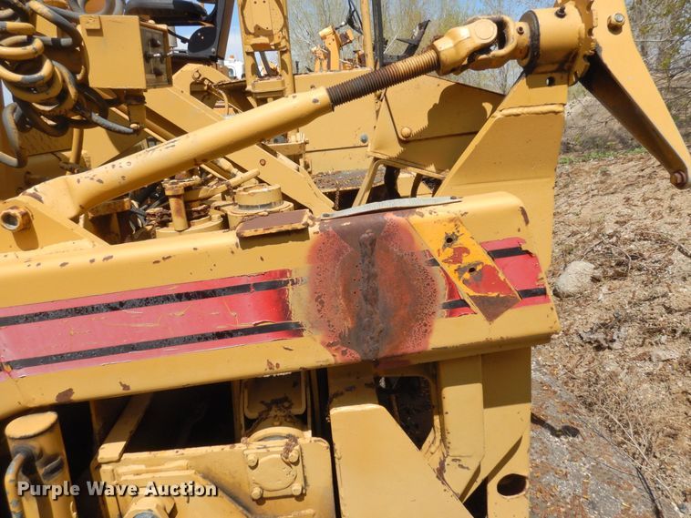 image for item DQ7322 1992 Blaw-Knox PF 400-A  paver