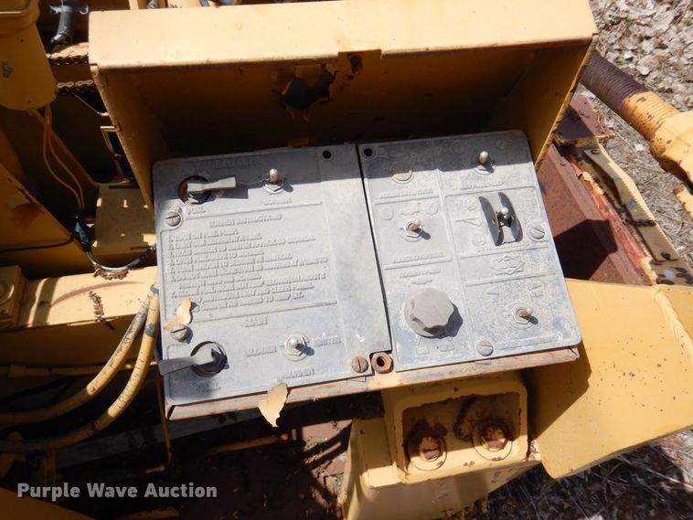 image for item DQ7322 1992 Blaw-Knox PF 400-A  paver