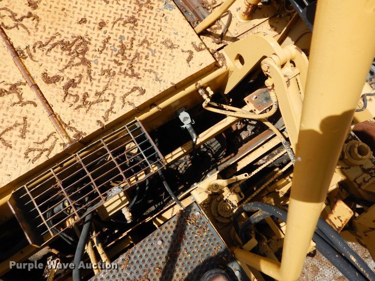 image for item DQ7322 1992 Blaw-Knox PF 400-A  paver