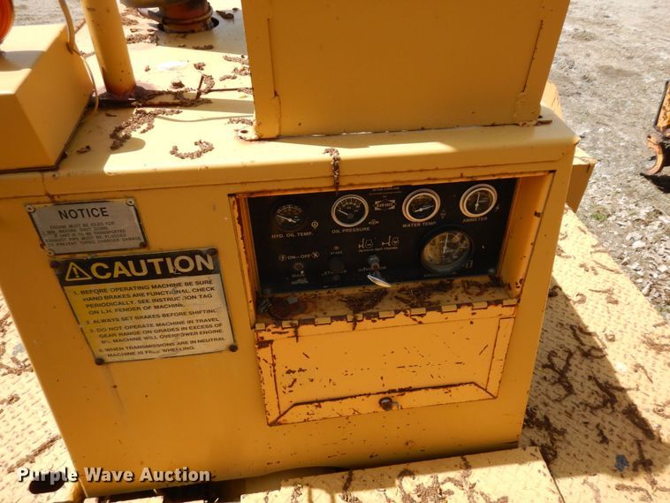 image for item DQ7322 1992 Blaw-Knox PF 400-A  paver