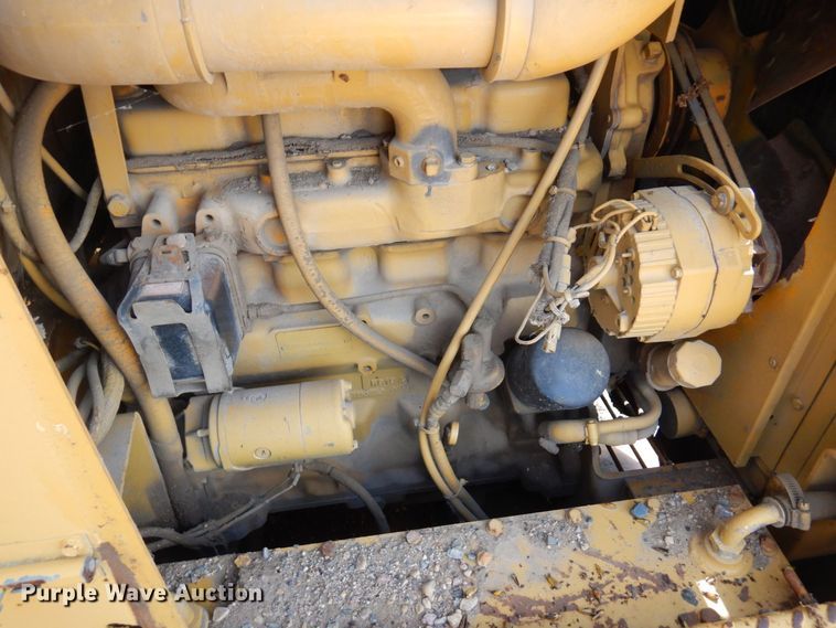 image for item DQ7322 1992 Blaw-Knox PF 400-A  paver