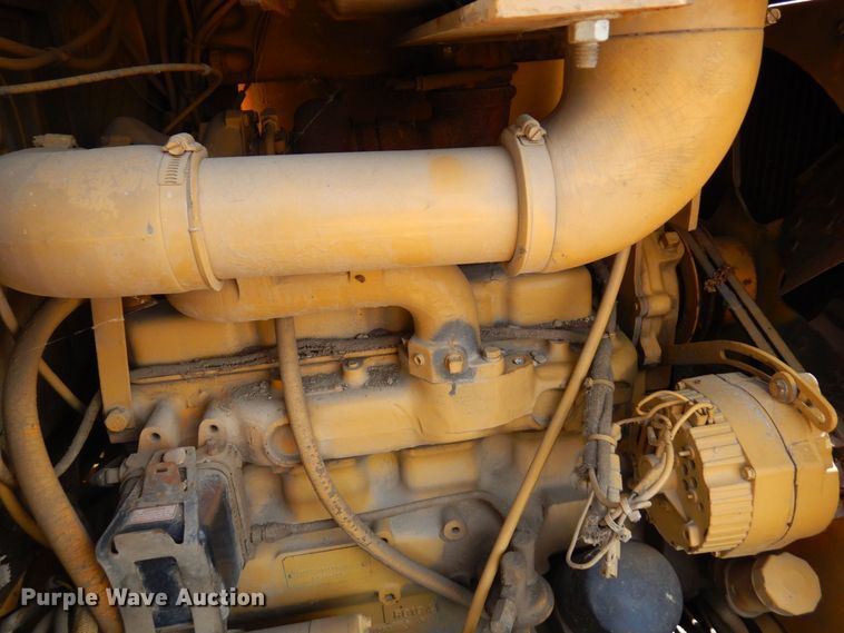 image for item DQ7322 1992 Blaw-Knox PF 400-A  paver