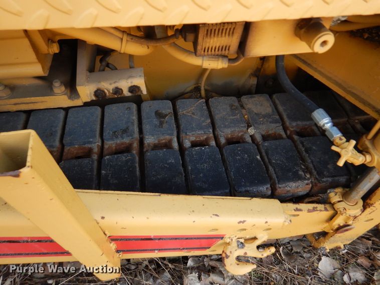 image for item DQ7322 1992 Blaw-Knox PF 400-A  paver