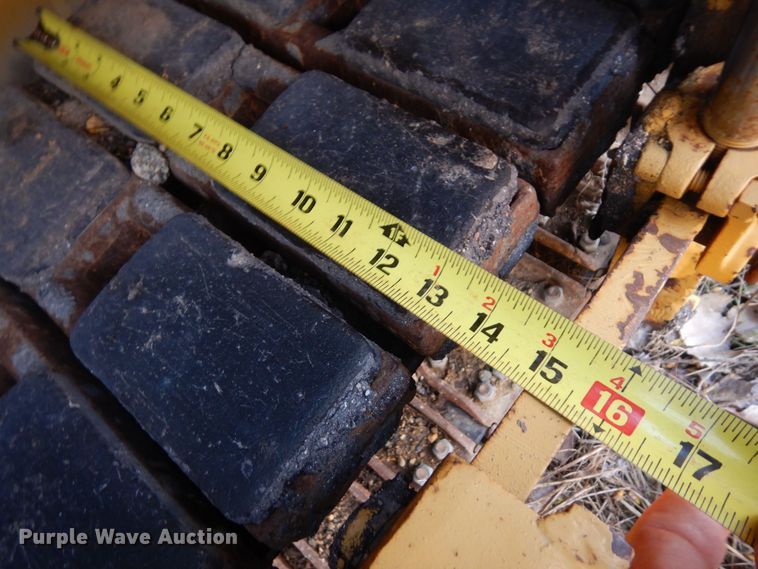 image for item DQ7322 1992 Blaw-Knox PF 400-A  paver