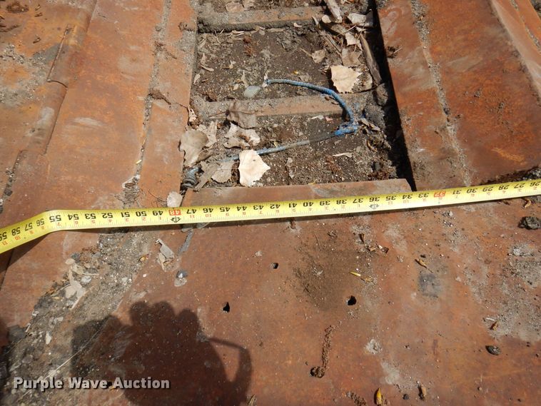 image for item DQ7323 1988 Blaw-Knox PF200  paver