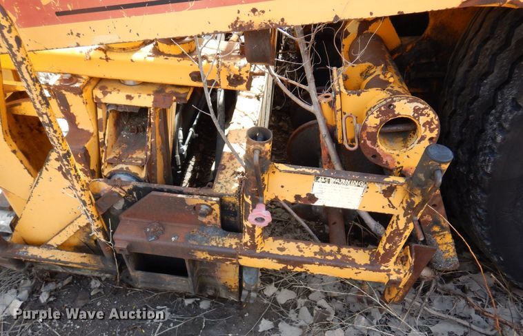 image for item DQ7323 1988 Blaw-Knox PF200  paver