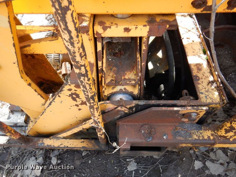 image for item DQ7323 1988 Blaw-Knox PF200  paver