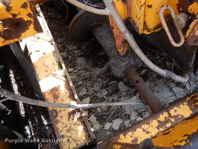 image for item DQ7323 1988 Blaw-Knox PF200  paver