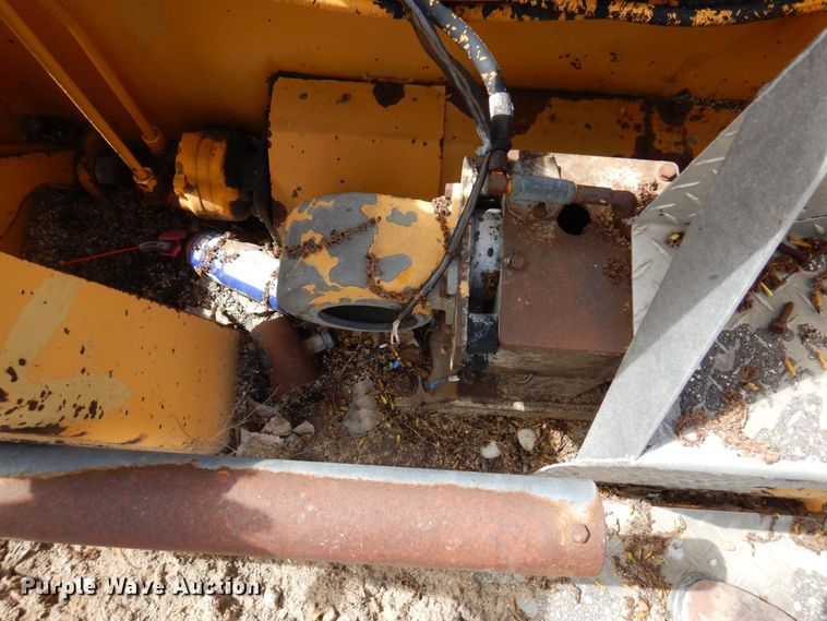 image for item DQ7323 1988 Blaw-Knox PF200  paver