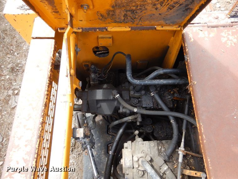 image for item DQ7324 2000 Blaw-Knox PF-5510  paver