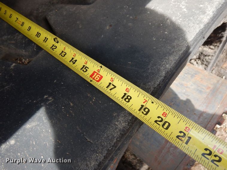 image for item DQ7324 2000 Blaw-Knox PF-5510  paver